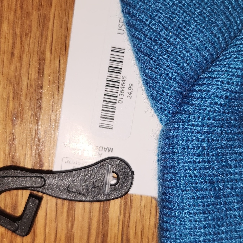POKEMON WINTER HAT - Picture 2 of 4